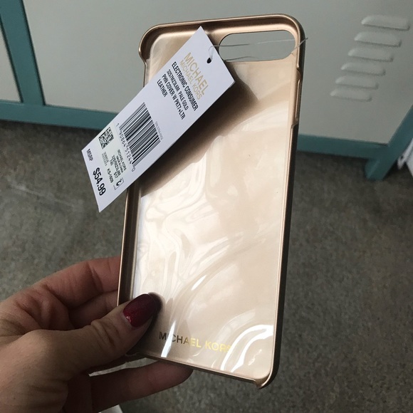 Michael Kors iPhone 7 Plus case - Picture 4 of 7